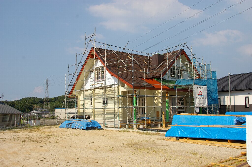 海の見えるログハウス 北欧スタイルカラーリング 健康住宅仕様 愛媛県松山市 お知らせ ブログ Forest Crew フォレストクルー 愛媛 のログハウス 北欧住宅 Think Globally Act Locally Loghome