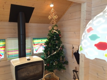 フィンランドスタイル　クリスマスの飾りつけ（Forest Crew上林モデルハウス）
